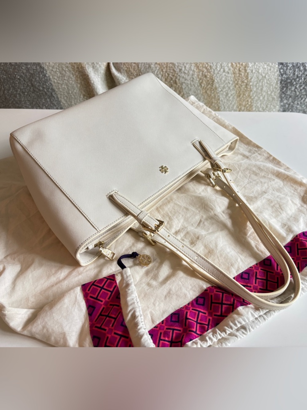 tory burch tote bag saffiano leather ivory small